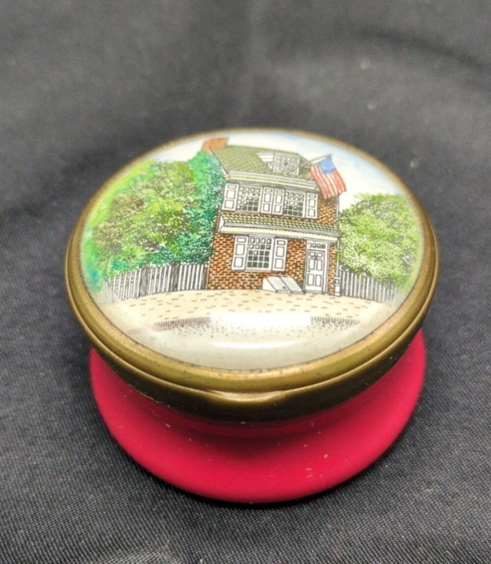 Halcyon Days 1976 Betsy Ross House Enamel Box Philadelphia Bicentennial A250